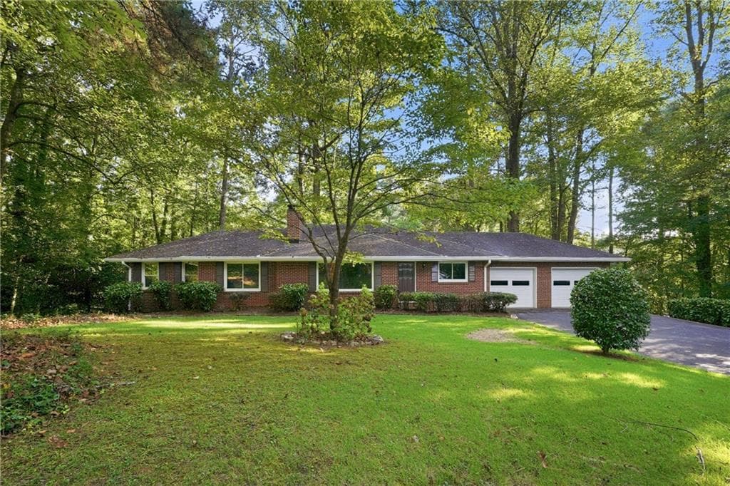 3 bedroom, 3 bathroom, 3,124 sq ft single family residence under contract at 184 Wagon Way, Lilburn, GA 30047
