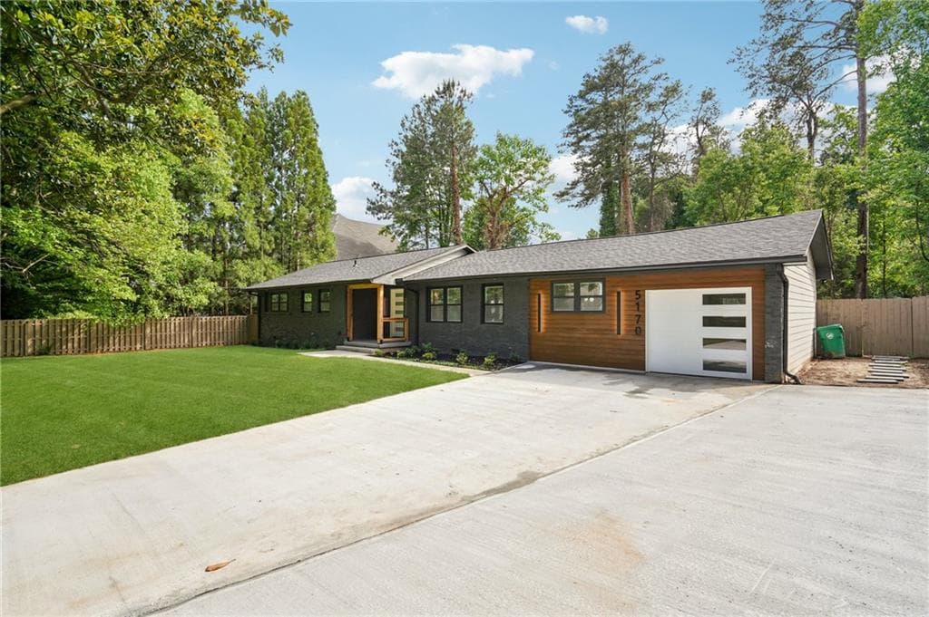 4 bedroom, 4 bathroom, 2,200 sq ft single family residence for rent at 5170 Chamblee Dunwoody Rd., Atlanta, GA 30338 for $4,600 a month — photo 2