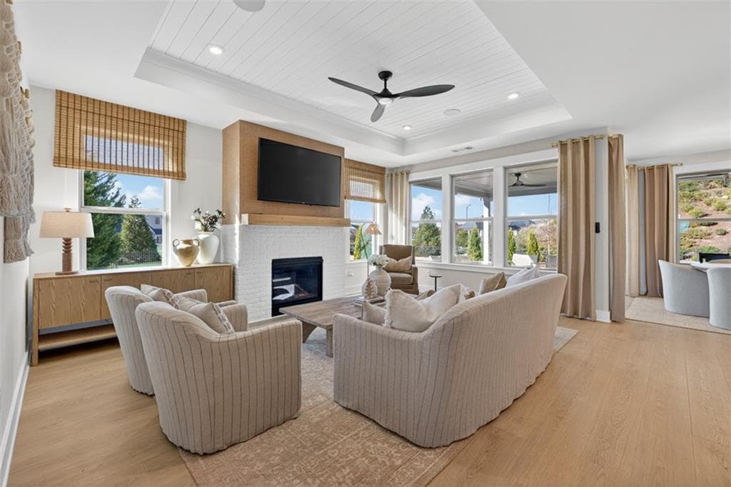 2 bedroom, 2 bathroom, 1,809 sq ft single family residence for sale at 5411 Olive Lane, Hoschton, GA 30548 — photo 4