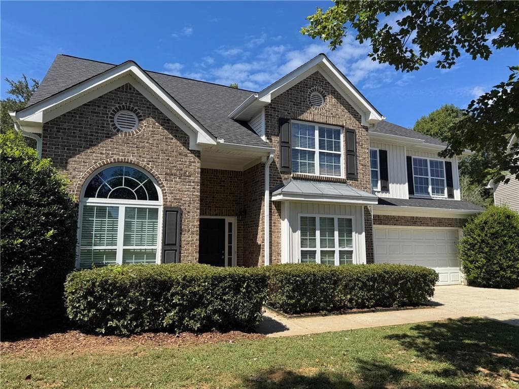 4 bedroom, 3 bathroom, 2,327 sq ft single family residence for sale at 2757 Marisol Way, Mcdonough, GA 30253 — photo 2