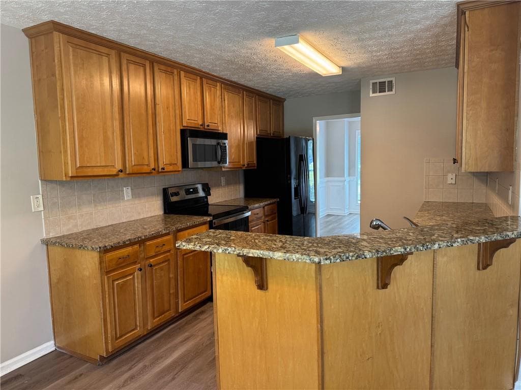 4 bedroom, 3 bathroom, 2,327 sq ft single family residence for sale at 2757 Marisol Way, Mcdonough, GA 30253 — photo 6