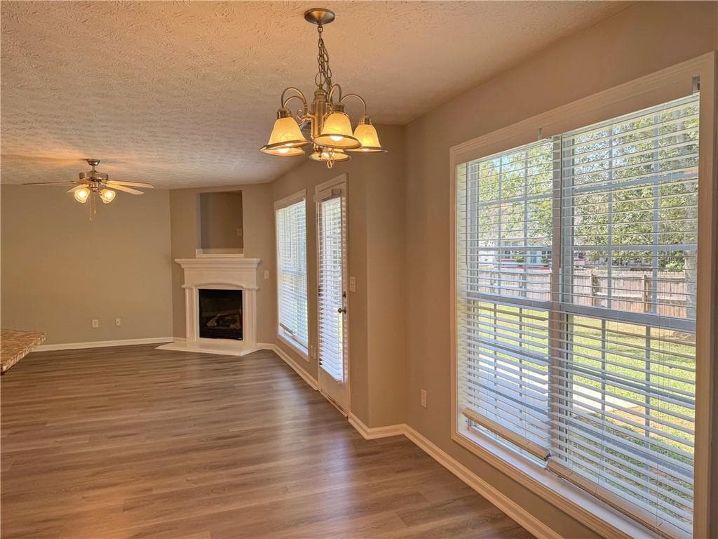 4 bedroom, 3 bathroom, 2,327 sq ft single family residence for sale at 2757 Marisol Way, Mcdonough, GA 30253 — photo 8