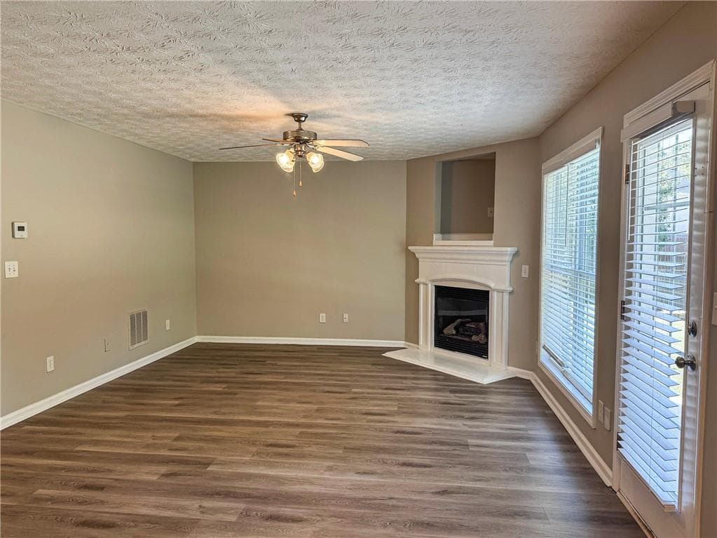 4 bedroom, 3 bathroom, 2,327 sq ft single family residence for sale at 2757 Marisol Way, Mcdonough, GA 30253 — photo 9