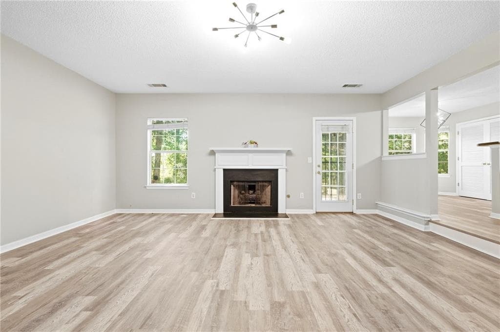 4 bedroom, 3 bathroom, 2,488 sq ft single family residence for sale at 4821 Galleon Crossing, Decatur, GA 30035 — photo 5