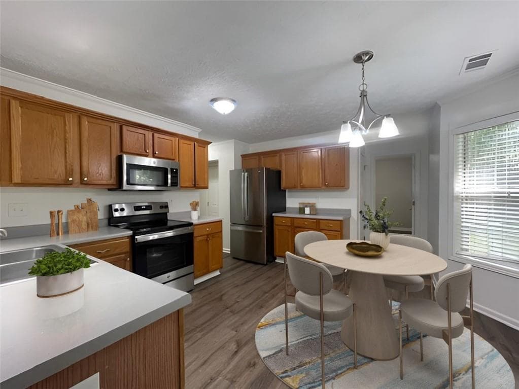 4 bedroom, 3 bathroom, 2,296 sq ft single family residence for sale at 135 Woodson Court, Stockbridge, GA 30281 — photo 6