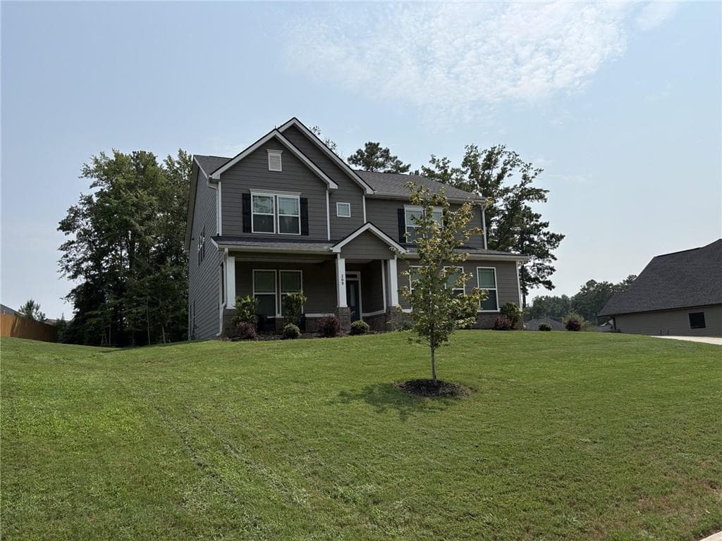 5 bedroom, 3 bathroom, 3,301 sq ft single family residence for sale at 200 Darien Drive, Senoia, GA 30276 — photo 5