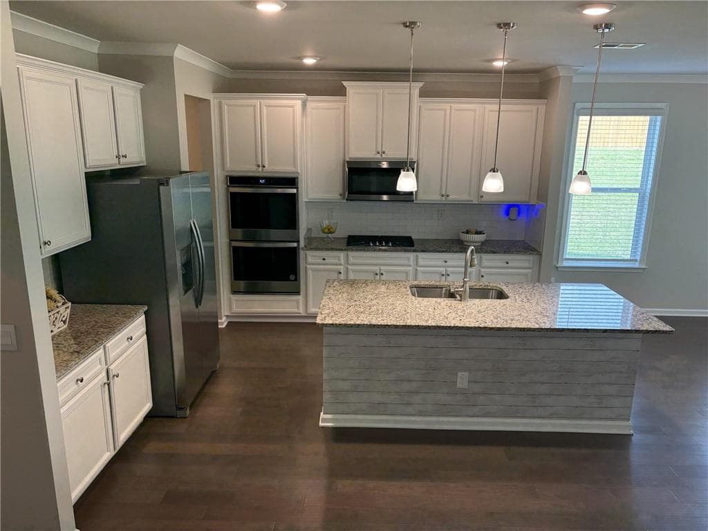 5 bedroom, 3 bathroom, 3,301 sq ft single family residence for sale at 200 Darien Drive, Senoia, GA 30276 — photo 7