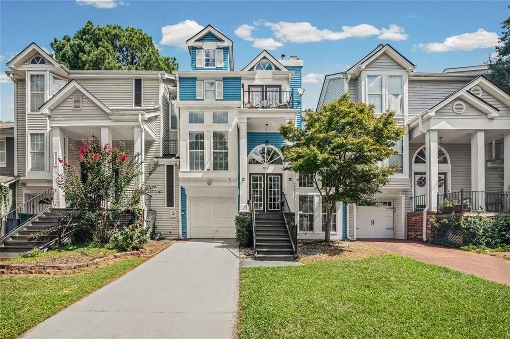 2 bedroom, 3 bathroom, 1,724 sq ft townhouse for sale at 2216 Goodwood Boulevard, Smyrna, GA 30080 — photo 4