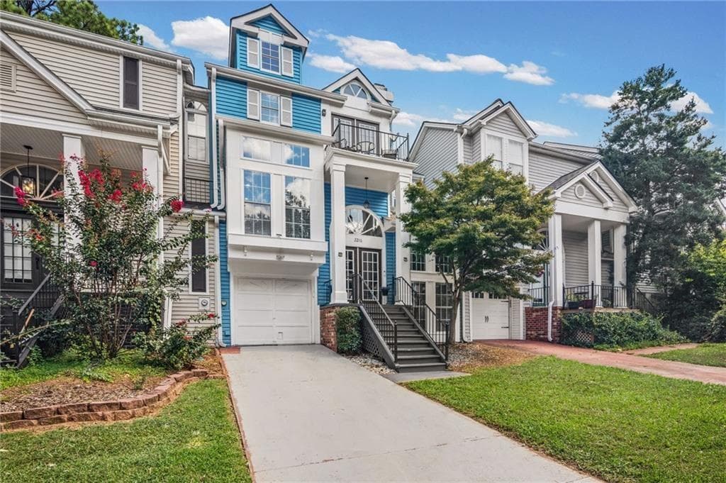 2 bedroom, 3 bathroom, 1,724 sq ft townhouse for sale at 2216 Goodwood Boulevard, Smyrna, GA 30080 — photo 5