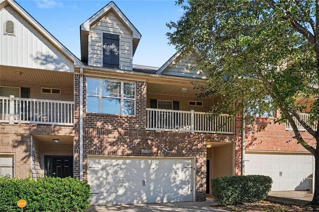 3 bedroom, 3 bathroom, 1,640 sq ft townhouse for sale at 1135 McConaughy Court, Mcdonough, GA 30253 — photo 2