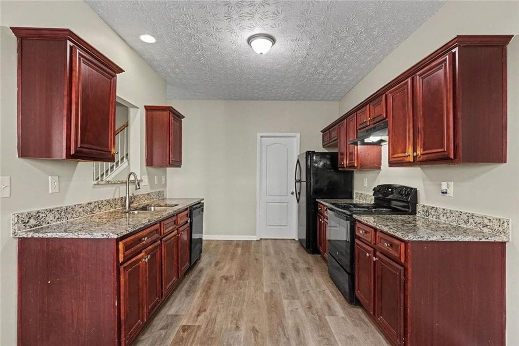 3 bedroom, 3 bathroom, 1,640 sq ft townhouse for sale at 1135 McConaughy Court, Mcdonough, GA 30253 — photo 6