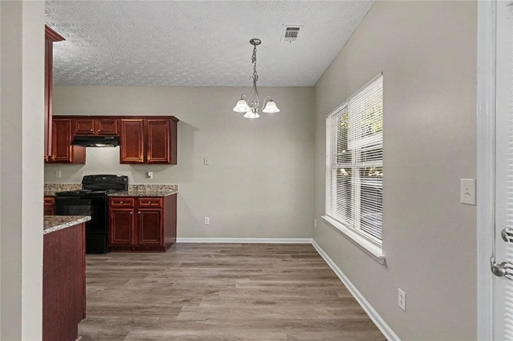 3 bedroom, 3 bathroom, 1,640 sq ft townhouse for sale at 1135 McConaughy Court, Mcdonough, GA 30253 — photo 8