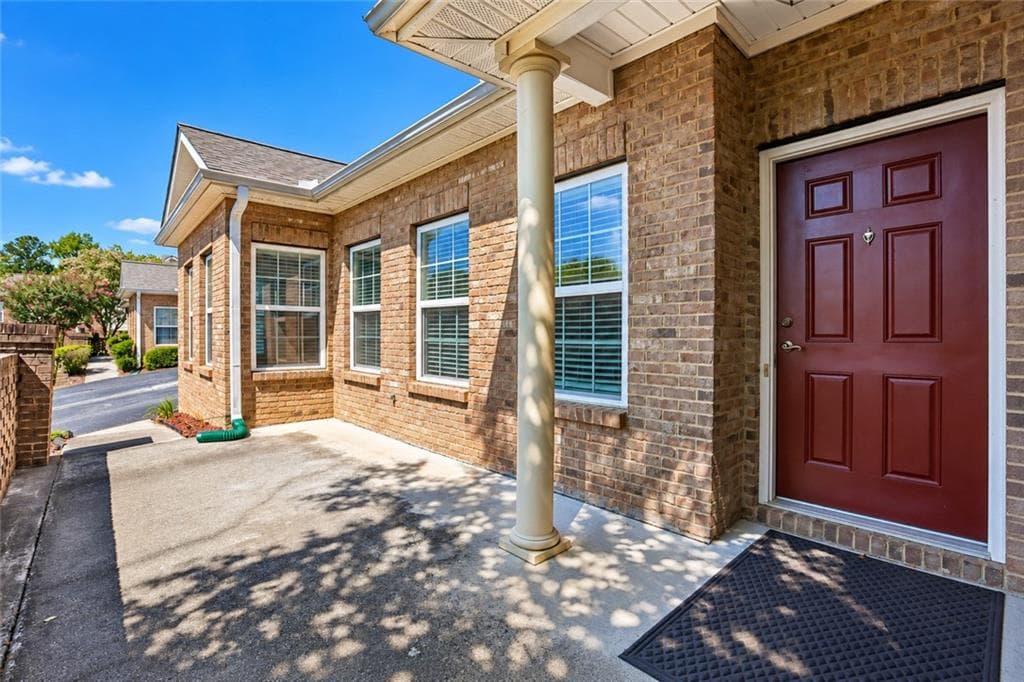 3 bedroom, 2 bathroom, 1,784 sq ft townhouse for sale at 119 Villa Park Circle, Stone Mountain, GA 30087 — photo 8