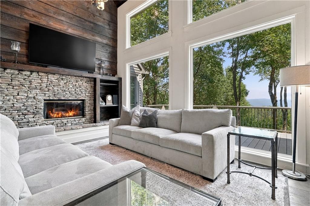 3 bedroom, 3 bathroom, 2,665 sq ft single family residence for sale at 411 Sanderlin Mountain Drive, Big Canoe, GA 30143 — photo 2