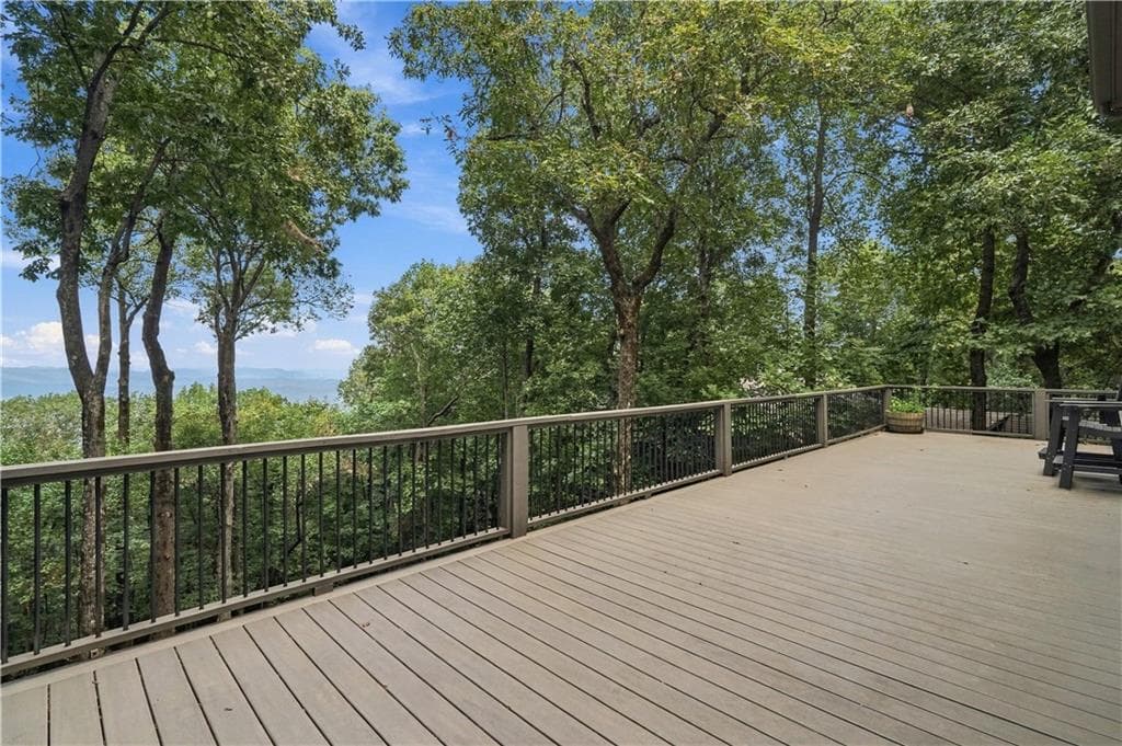 3 bedroom, 3 bathroom, 2,665 sq ft single family residence for sale at 411 Sanderlin Mountain Drive, Big Canoe, GA 30143 — photo 6
