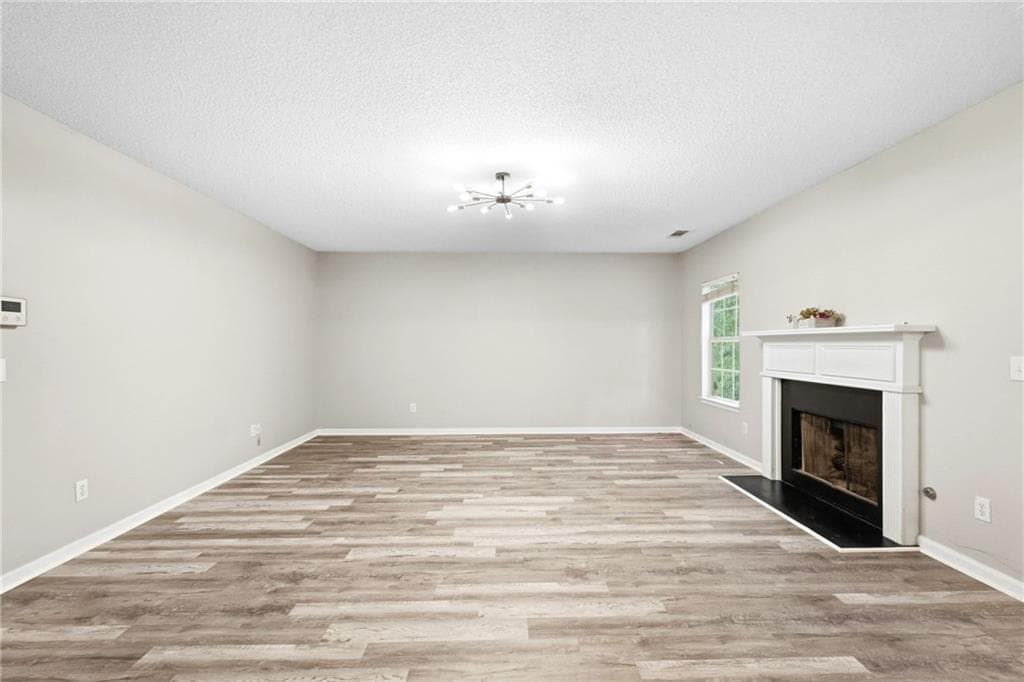 4 bedroom, 3 bathroom, 2,488 sq ft single family residence for sale at 4821 Galleon Crossing, Decatur, GA 30035 — photo 6