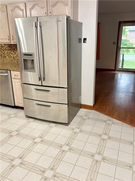 3 bedroom, 3 bathroom, 1,144 sq ft single family residence for sale at 2480 Burton Circle, Morrow, GA 30260 — photo 7