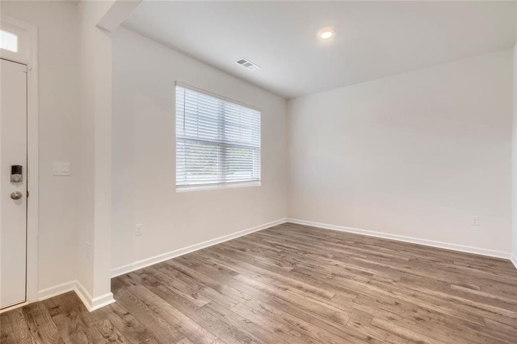 5 bedroom, 3 bathroom, 2,535 sq ft single family residence for rent at 1453 Autumn Wind Drive, Dacula, GA 30019 for $3,100 a month — photo 3