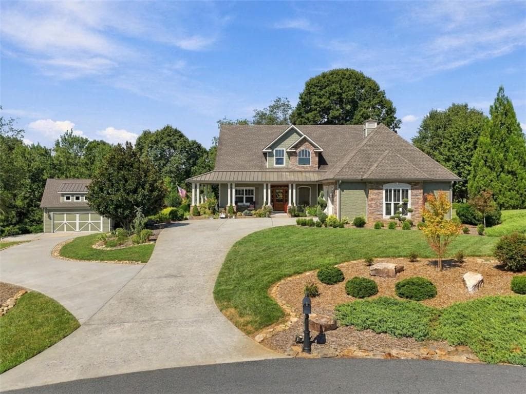 4 bedroom, 4 bathroom, 3,745 sq ft single family residence for sale at 249 Bell Boy Run, Blairsville, GA 30512 — photo 2