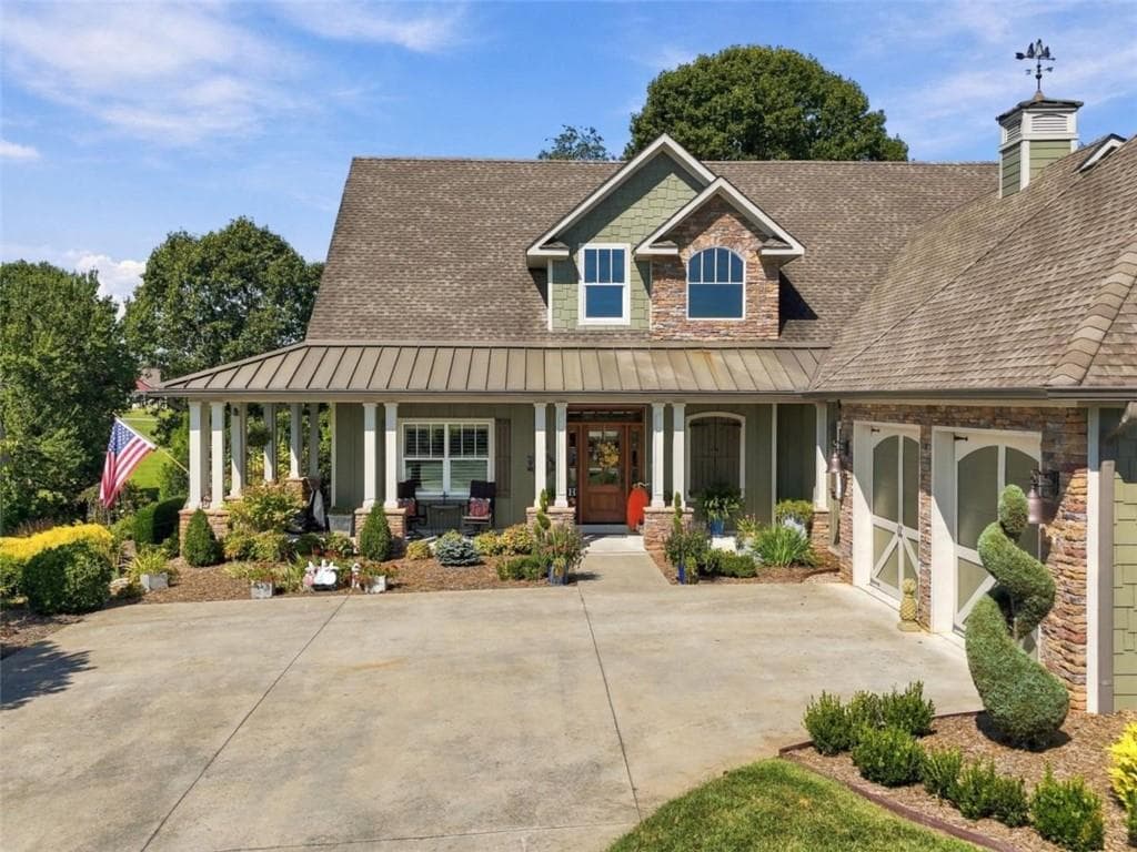 4 bedroom, 4 bathroom, 3,745 sq ft single family residence for sale at 249 Bell Boy Run, Blairsville, GA 30512 — photo 3