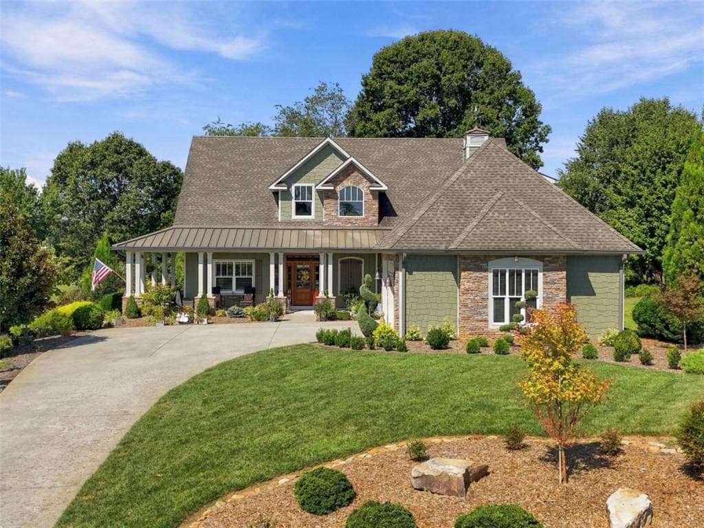 4 bedroom, 4 bathroom, 3,745 sq ft single family residence for sale at 249 Bell Boy Run, Blairsville, GA 30512 — photo 4