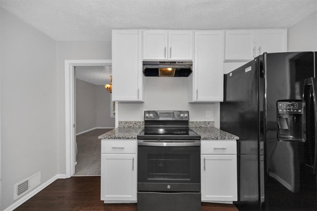 3 bedroom, 2 bathroom, 2,511 sq ft single family residence for sale at 1865 Oak Ridge Way, Lawrenceville, GA 30044 — photo 9