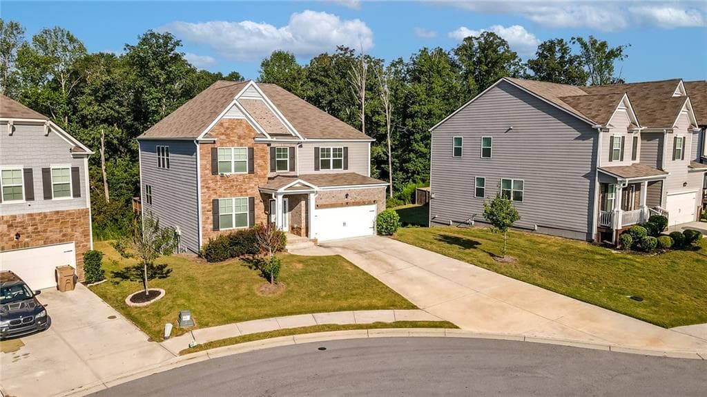 4 bedroom, 3 bathroom, 3,236 sq ft single family residence for sale at 186 Valimar Drive, Braselton, GA 30517 — photo 2