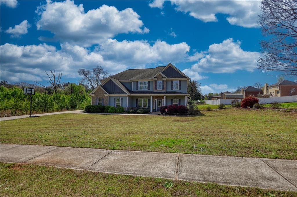 5 bedroom, 3 bathroom, 2,661 sq ft single family residence for sale at 452 Trousseau Lane, Mcdonough, GA 30252 — photo 5