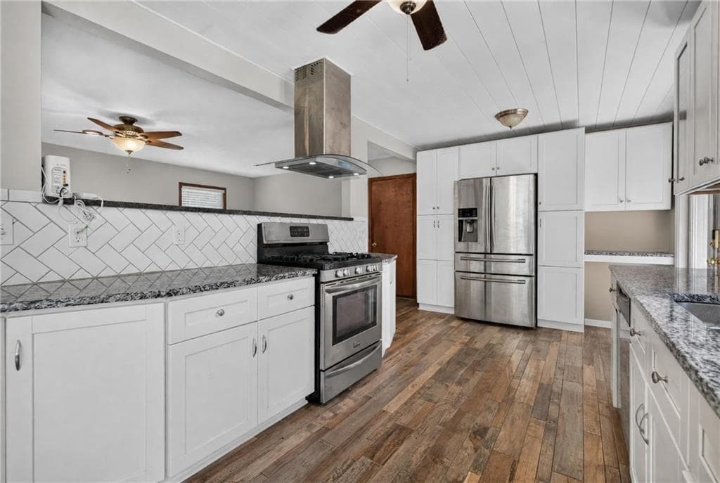 5 bedroom, 3 bathroom, 2,166 sq ft single family residence for sale at 5147 Dekalb Way, Stone Mountain, GA 30087 — photo 7