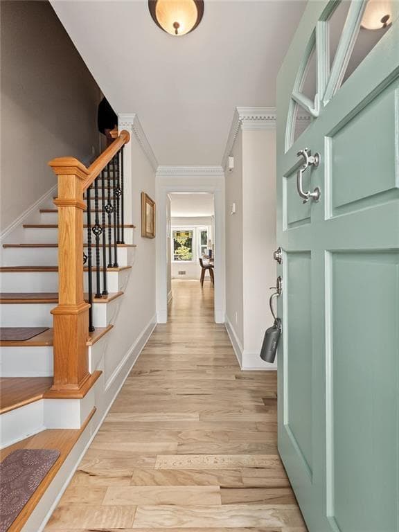 3 bedroom, 3 bathroom, 2,624 sq ft single family residence for sale at 5866 Match Point, Peachtree Corners, GA 30092 — photo 3