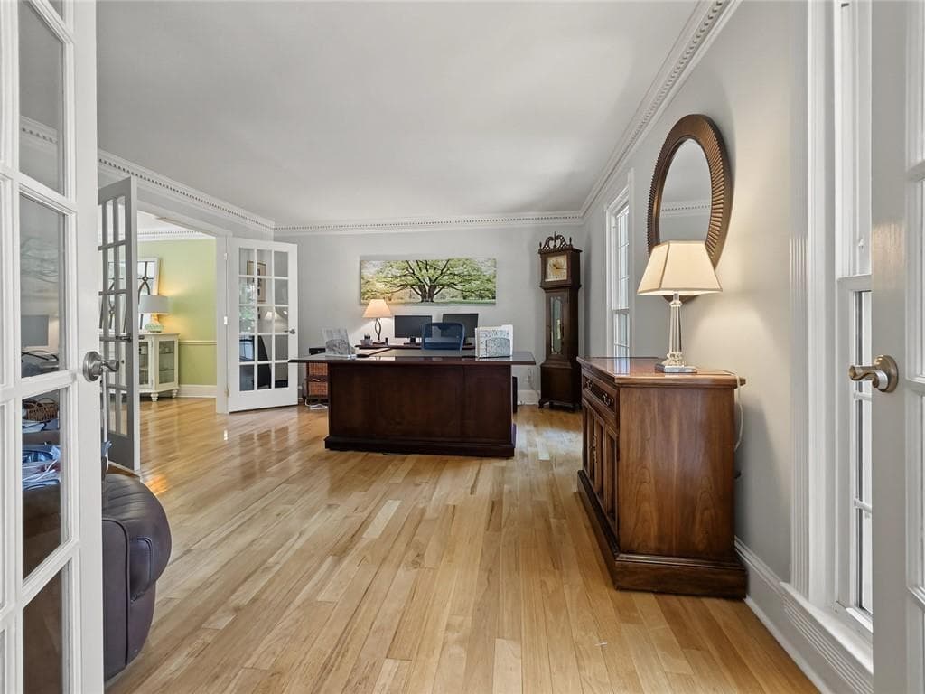 3 bedroom, 3 bathroom, 2,624 sq ft single family residence for sale at 5866 Match Point, Peachtree Corners, GA 30092 — photo 4