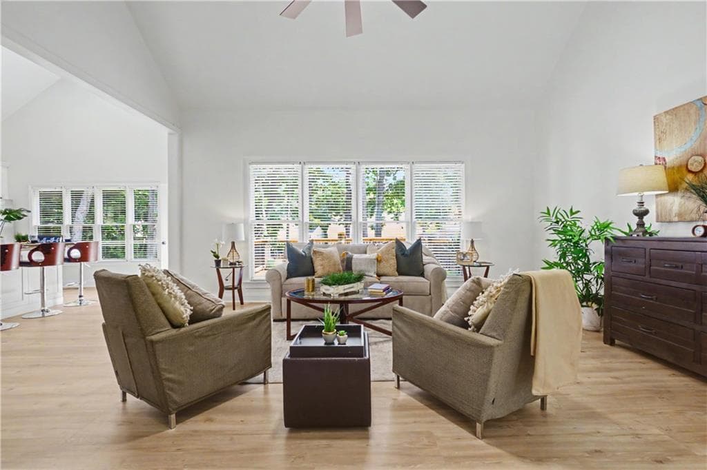 5 bedroom, 3 bathroom, 3,075 sq ft single family residence for sale at 209 Tennis Court Lane, Kennesaw, GA 30144 — photo 10