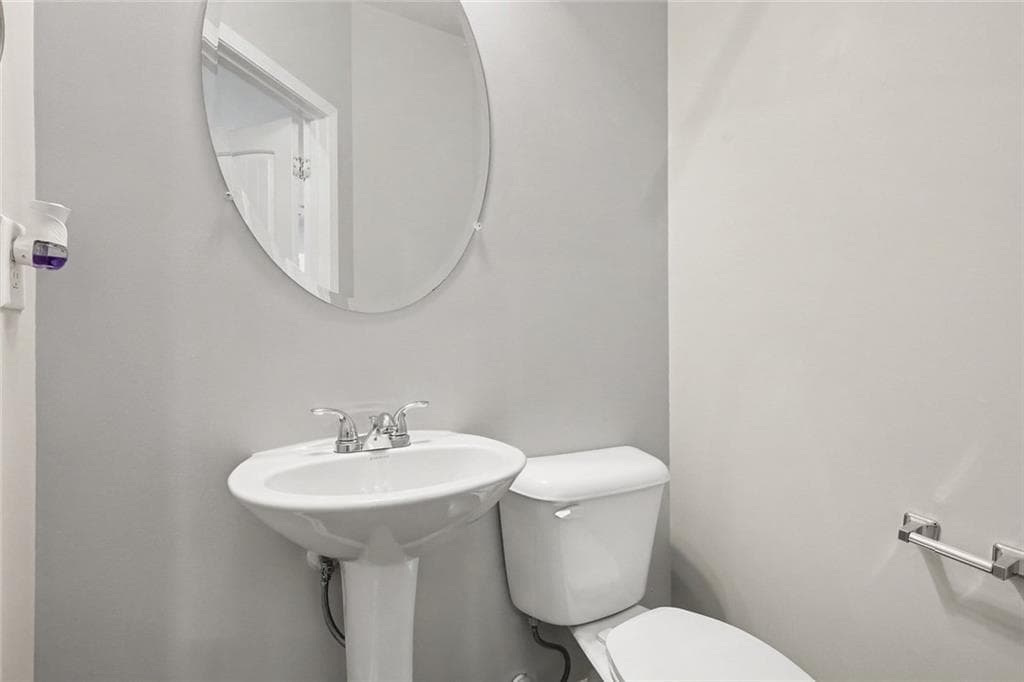 4 bedroom, 2 bathroom, 1,835 sq ft single family residence for sale at 392 Rankin Circle, Mcdonough, GA 30253 — photo 7