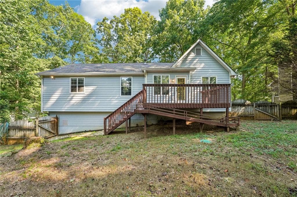 4 bedroom, 2 bathroom, 1,962 sq ft single family residence for sale at 143 Hartwood Drive, Woodstock, GA 30189 — photo 4