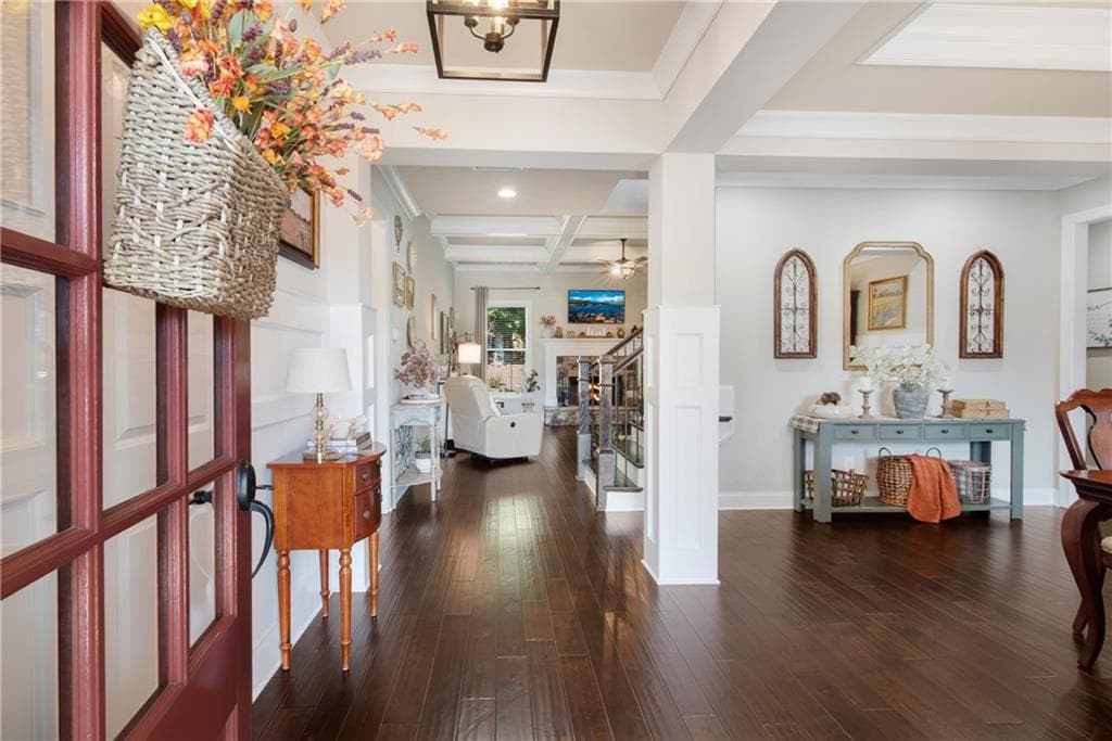 4 bedroom, 4 bathroom, 3,429 sq ft single family residence for sale at 5128 Stefan Ridge Way, Buford, GA 30519 — photo 4