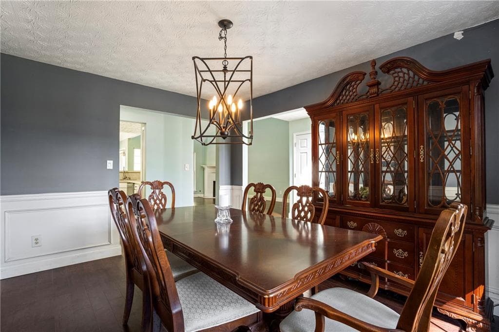 3 bedroom, 2 bathroom, 1,726 sq ft single family residence for sale at 4238 Riviere Point, Gainesville, GA 30507 — photo 6