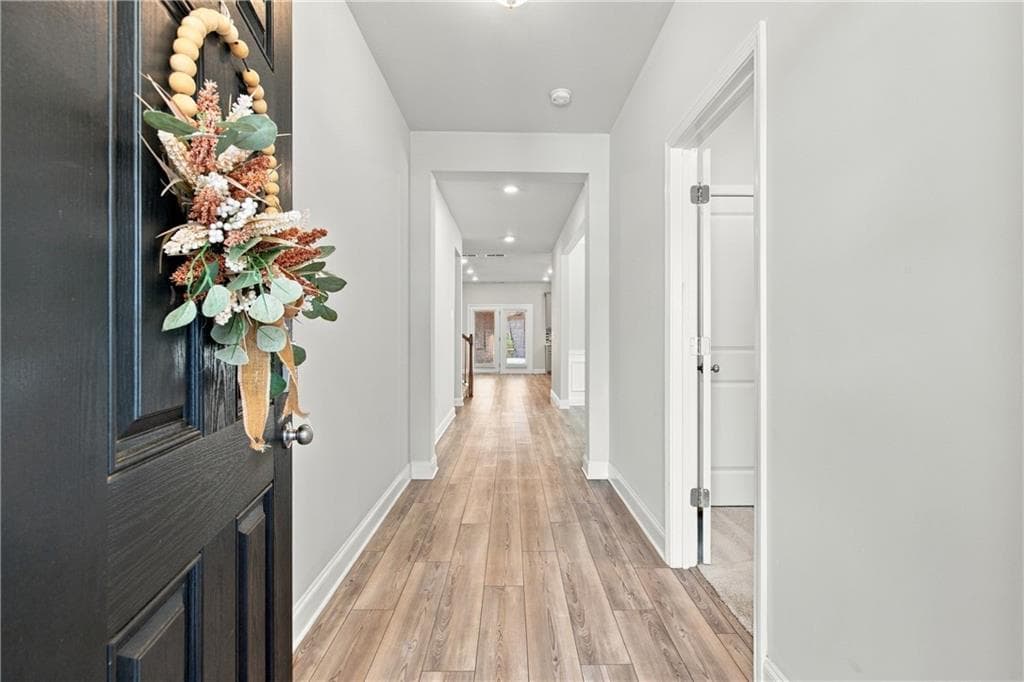 5 bedroom, 4 bathroom, 3,427 sq ft single family residence under contract at 3402 Grace Farm Lane, Buford, GA 30519 — photo 3