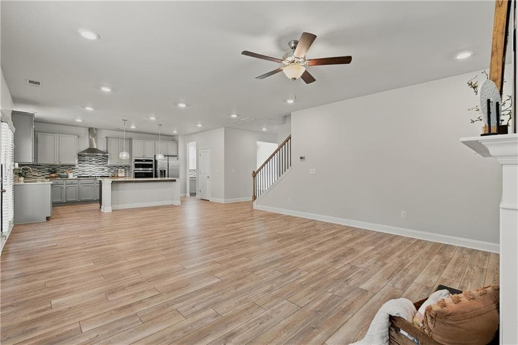 5 bedroom, 4 bathroom, 3,427 sq ft single family residence under contract at 3402 Grace Farm Lane, Buford, GA 30519 — photo 8