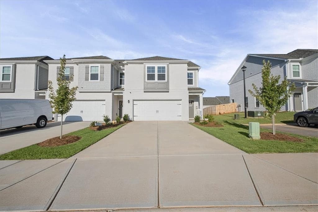 3 bedroom, 3 bathroom, 2,082 sq ft condominium for sale at 325 Heavenly Hollow Place, Mcdonough, GA 30253 — photo 3