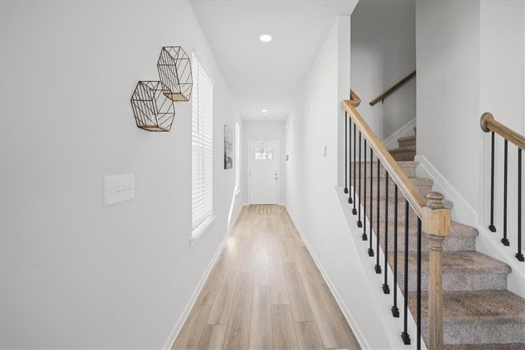 3 bedroom, 3 bathroom, 2,082 sq ft condominium for sale at 325 Heavenly Hollow Place, Mcdonough, GA 30253 — photo 6