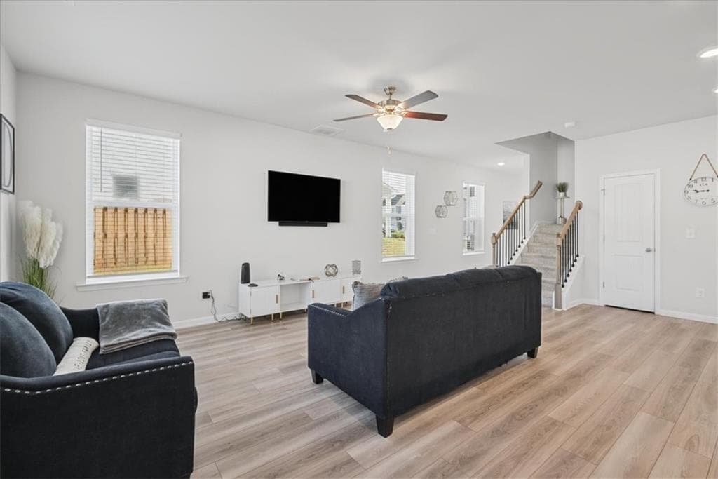 3 bedroom, 3 bathroom, 2,082 sq ft condominium for sale at 325 Heavenly Hollow Place, Mcdonough, GA 30253 — photo 9