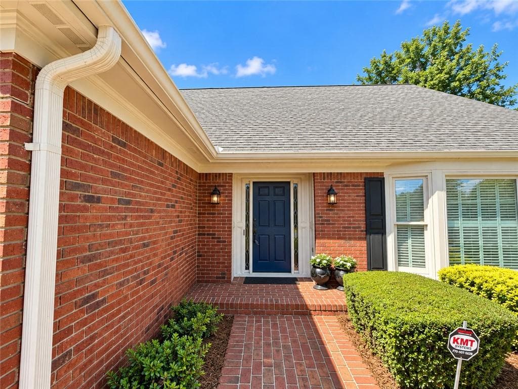 4 bedroom, 4 bathroom, 2,300 sq ft single family residence for rent at 1826 Hermitage Place, Decatur, GA 30033 for $3,900 a month — photo 2