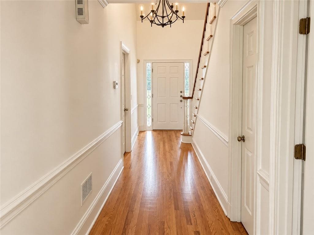 4 bedroom, 4 bathroom, 2,300 sq ft single family residence for rent at 1826 Hermitage Place, Decatur, GA 30033 for $3,900 a month — photo 4