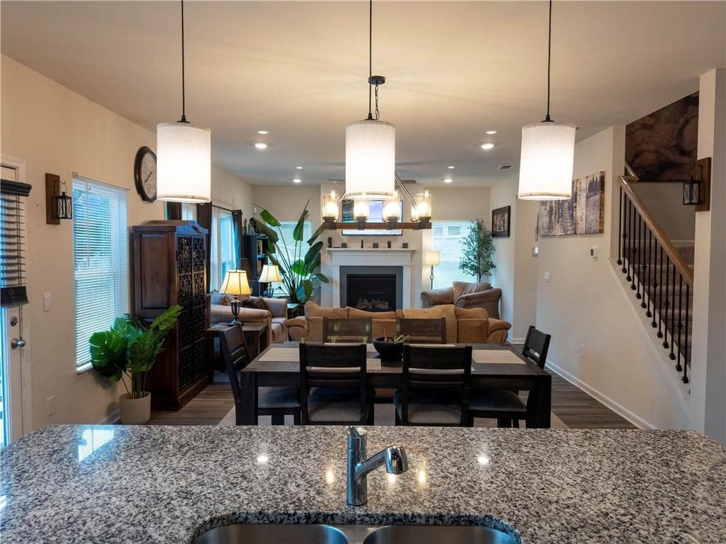 4 bedroom, 3 bathroom, 2,642 sq ft single family residence for rent at 6960 Newcastle Circle, Fairburn, GA 30213 for $2,900 a month — photo 6