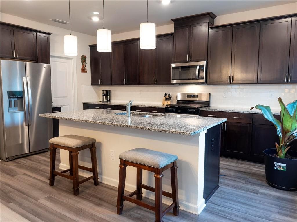 4 bedroom, 3 bathroom, 2,642 sq ft single family residence for rent at 6960 Newcastle Circle, Fairburn, GA 30213 for $2,900 a month — photo 7