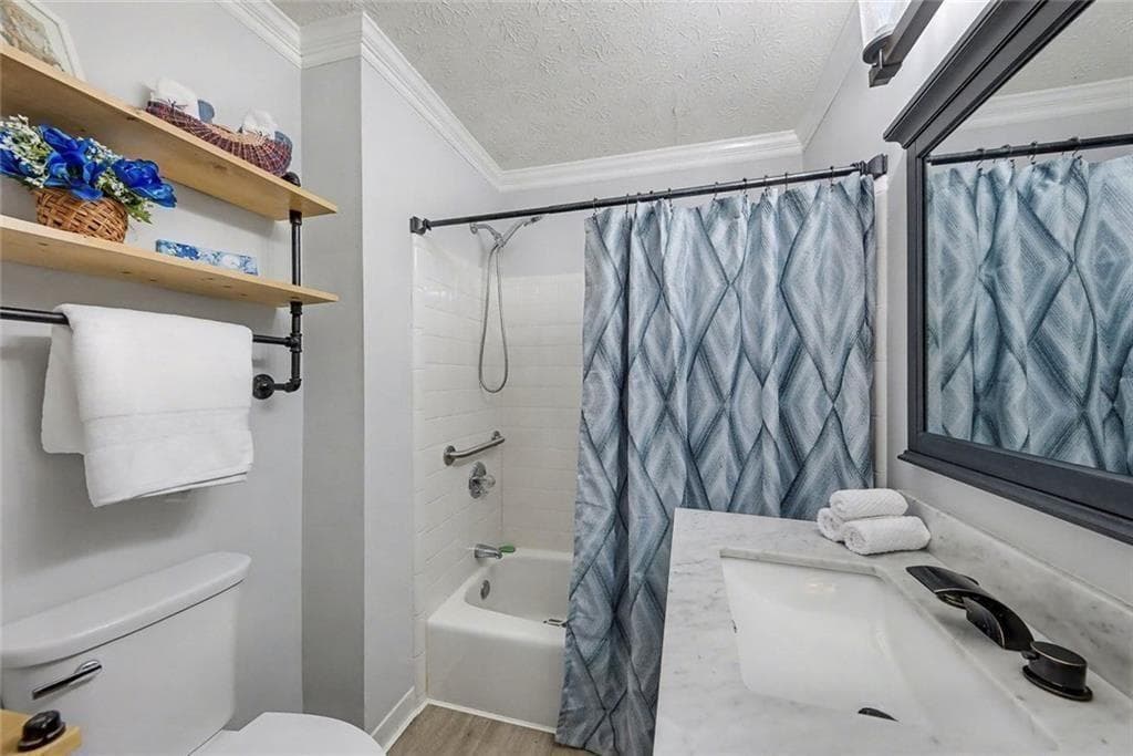 6 bedroom, 4 bathroom, 5,431 sq ft single family residence for sale at 210 Hanarry Drive, Lawrenceville, GA 30046 — photo 7