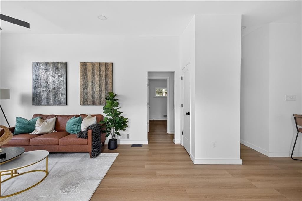 3 bedroom, 2 bathroom, 1,134 sq ft single family residence for rent at 201 Lydia Drive, Atlanta, GA 30315 for $2,750 a month — photo 2