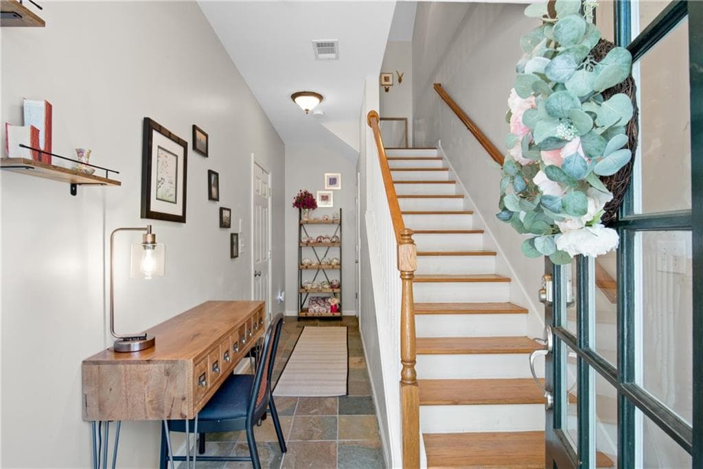 2 bedroom, 3 bathroom, 1,680 sq ft townhouse for sale at 2207 Waters Edge Trail, Roswell, GA 30075 — photo 3