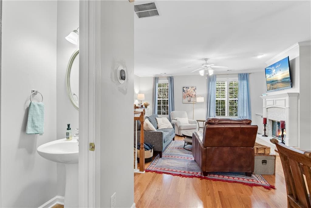 2 bedroom, 3 bathroom, 1,680 sq ft townhouse for sale at 2207 Waters Edge Trail, Roswell, GA 30075 — photo 10