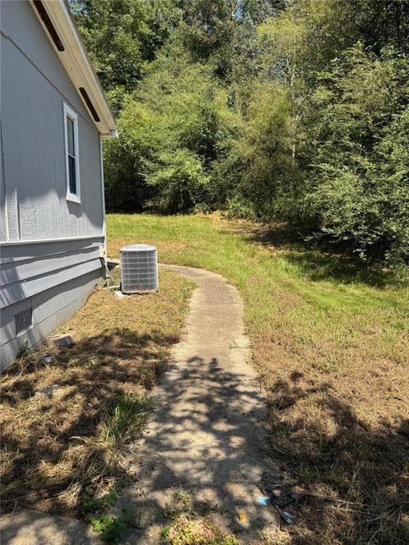 3 bedroom, 2 bathroom, 1,100 sq ft single family residence for sale at 6204 River Run Circle, Gainesville, GA 30506 — photo 6